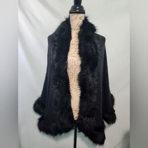 ****Adrienne Vittadini Elegant Black Faux Fur Trimmed Cape Jacket ONE SIZE